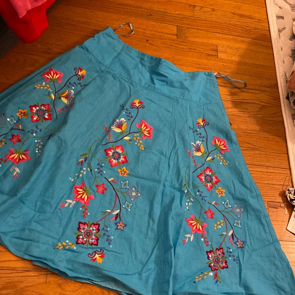 Linen embroidered circle skirt sz14